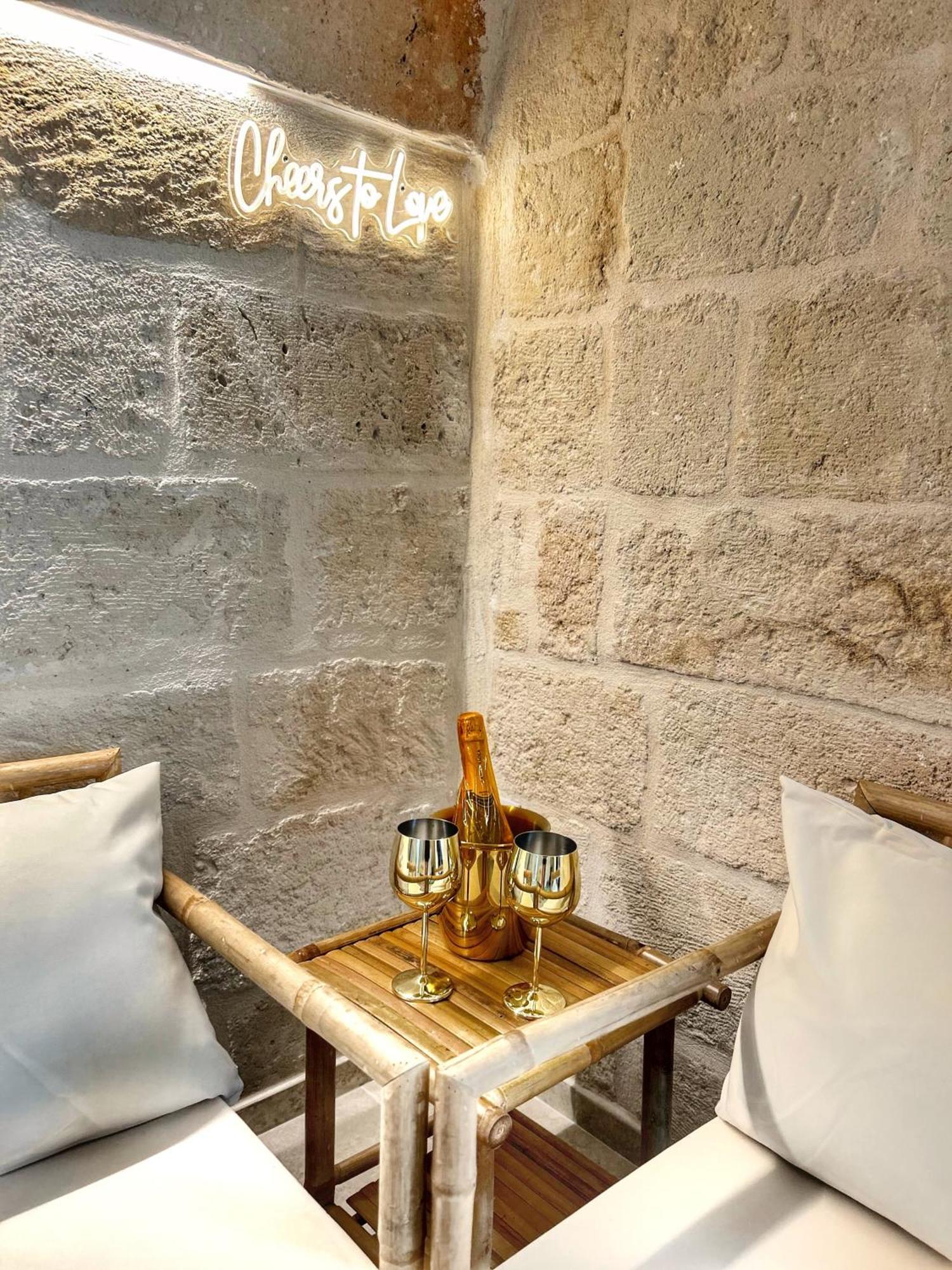 Ginpe Luxury Suite مونوبولي المظهر الخارجي الصورة